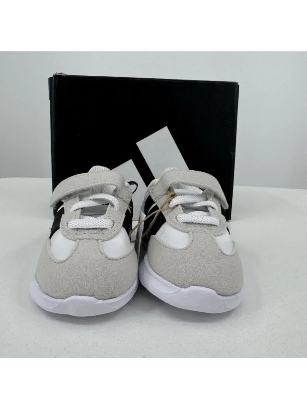 Adidas Infant Girl's Run 70s 2.0 Running Shoes Hook & Loop size 5K White/Black